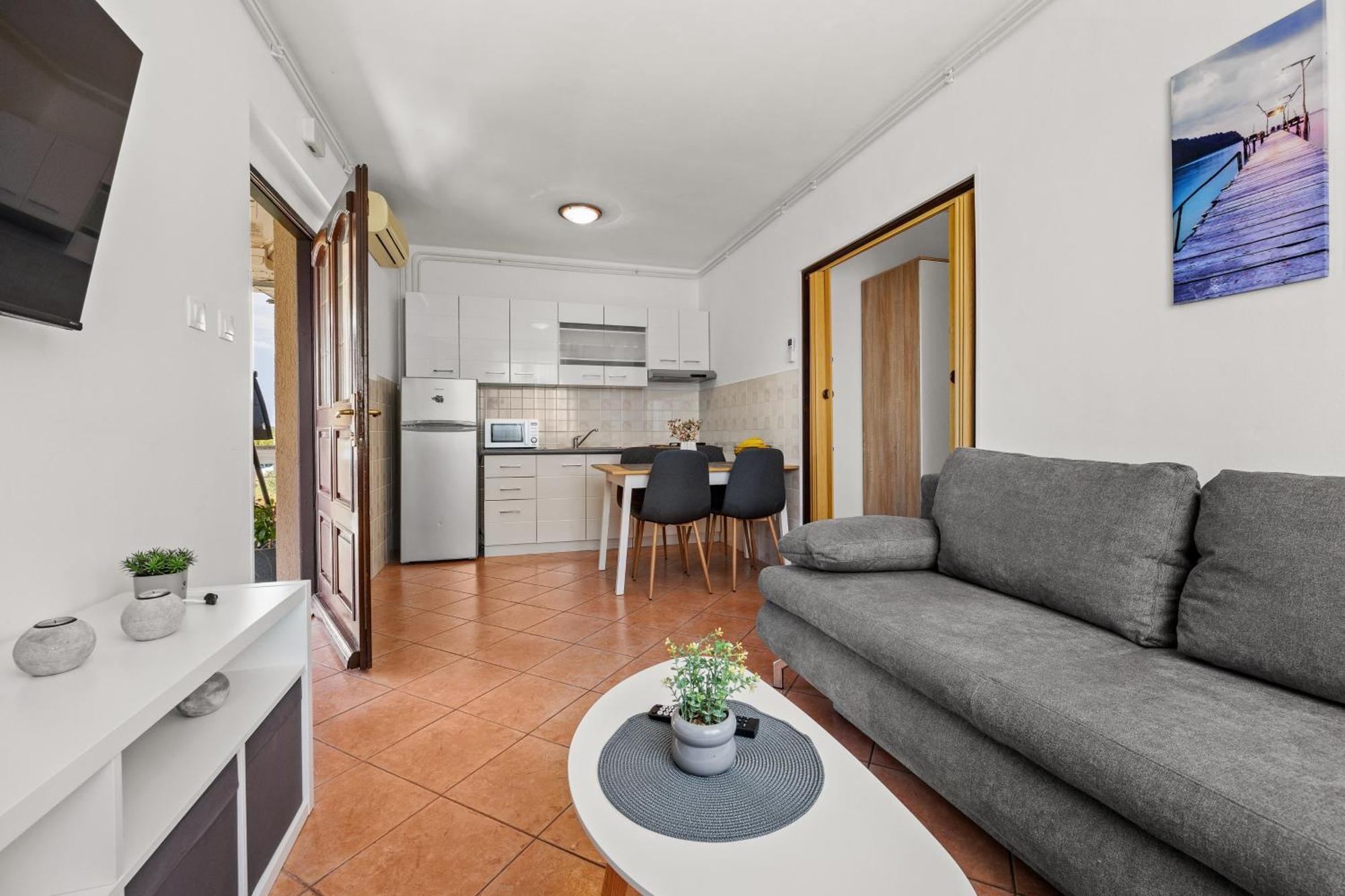 Apartment Danica Valtura Eksteriør billede